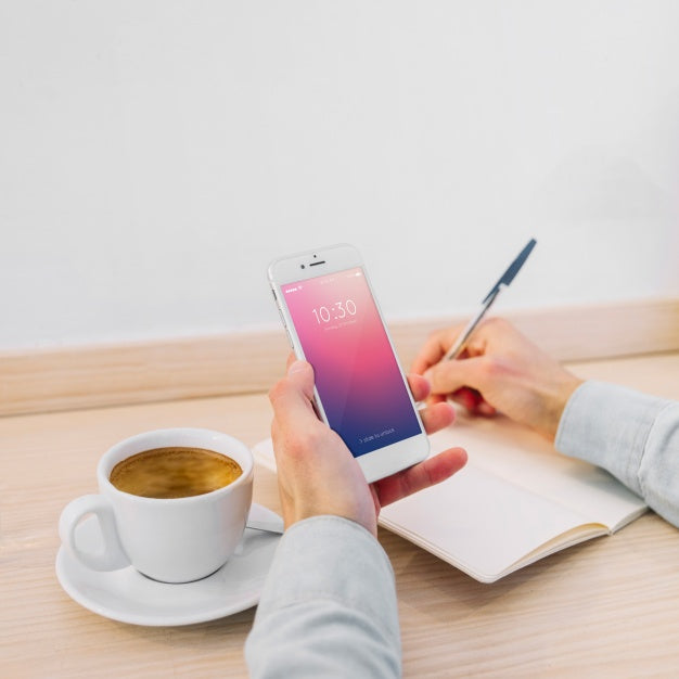 Smartphone Mockup And Coffee Psd