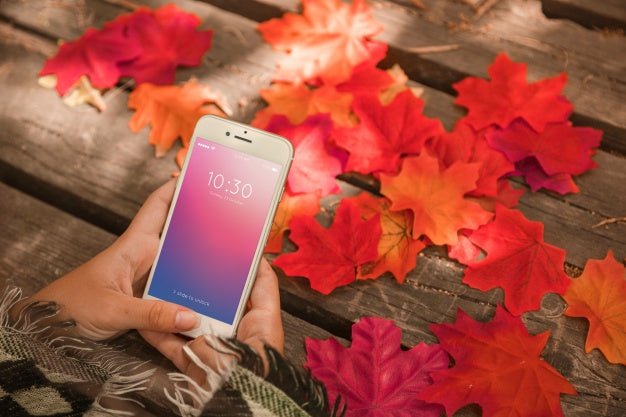 Smartphone Mockup With Autumn Concept Psd