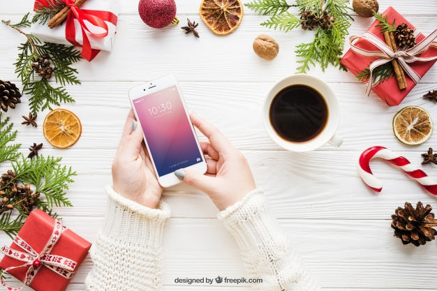 Smartphone Mockup With Christmas Design Psd