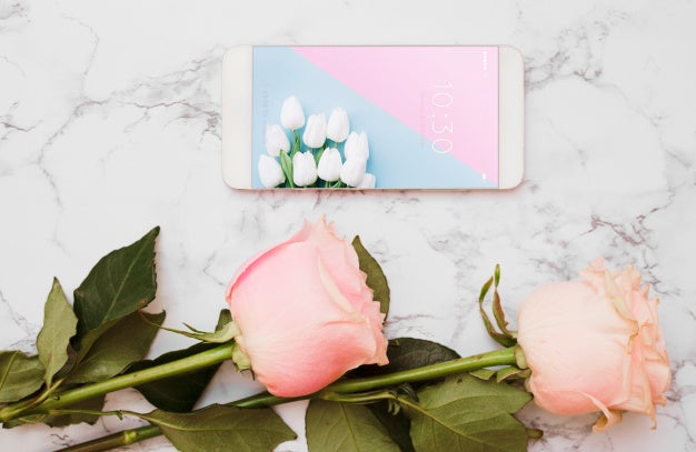 Smartphone Mockup With Floral Decoration Psd