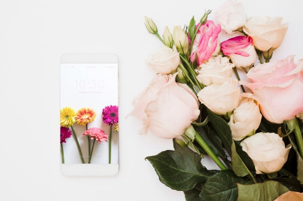 Smartphone Mockup With Floral Decoration Psd