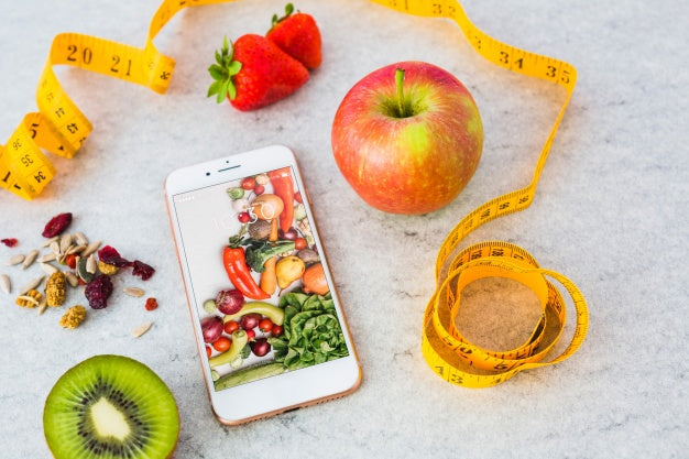 Smartphone Mockup With Healthy Food Concept Psd