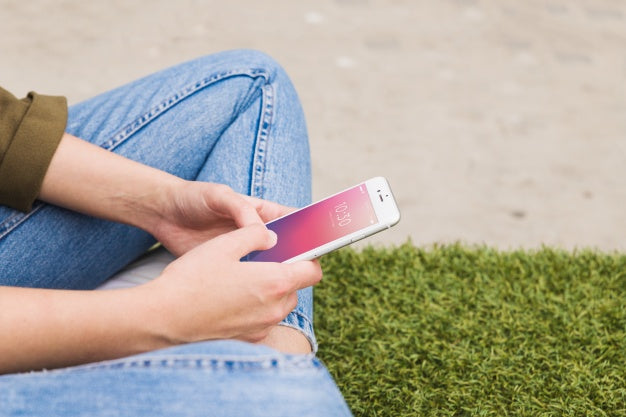 Smartphone Mockup With Person Using It Psd