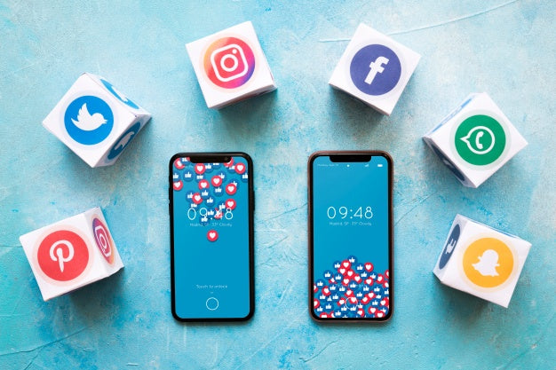 Smartphone Mockup With Social Media Concept Psd