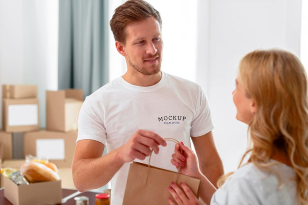 Smiley Volunteers Preparing Food Boxes Psd