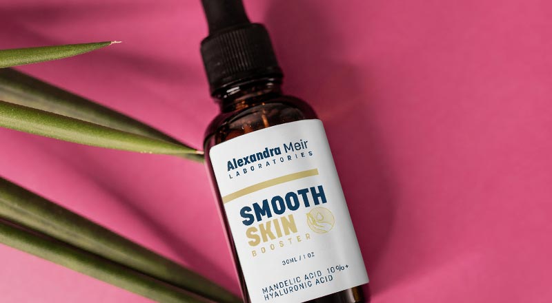 Smooth Skin Dropper Bottle Mockup Psd