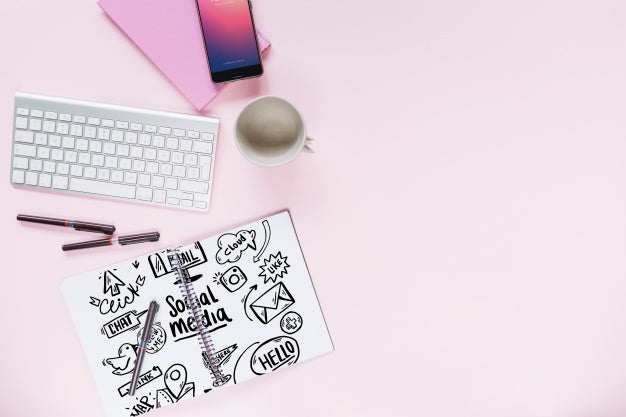 Social Media And Internet Mockup With Booklet Or Cover Psd