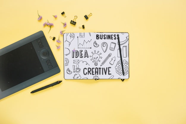 Social Media And Internet Mockup With Booklet Or Cover Psd