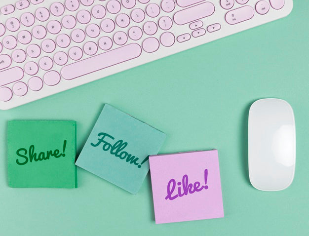 Social Media Concept With Keyboard And Mouse Psd