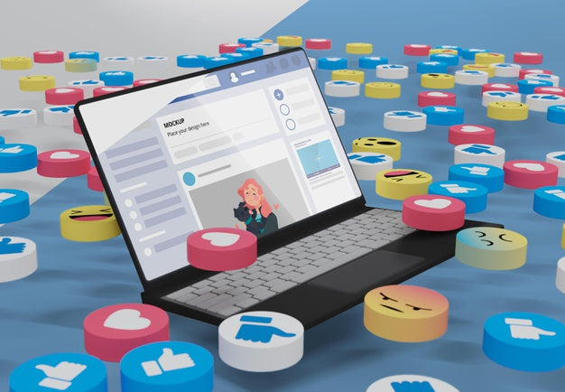 Social Media Platform On Mock-Up Device Psd