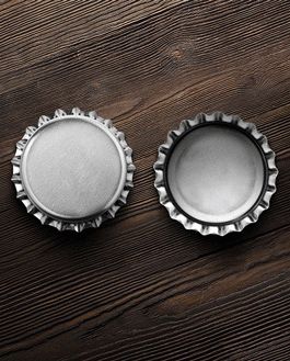 Soft Drink Bottle Cap Mockup Psd