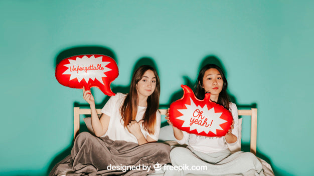 Speech Balloon Concept With Women In Bed Psd