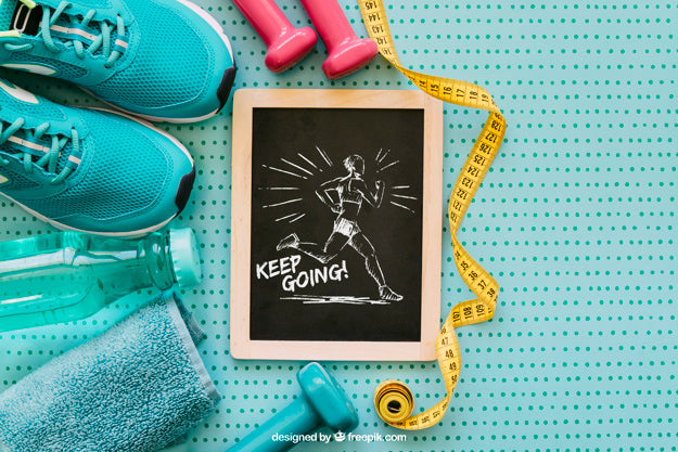 Sports Mockup With Slate And Fitness Elements On Left Psd