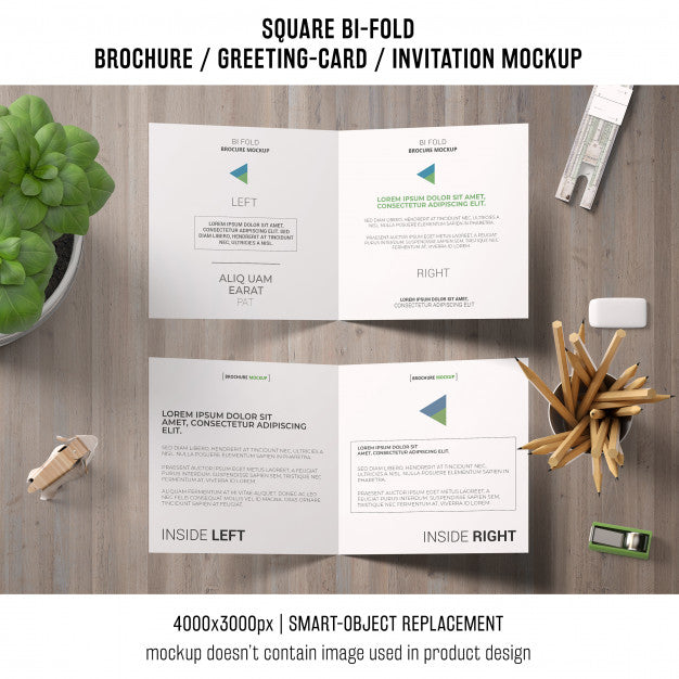 Square Bi-Fold Brochure Or Greeting Card Mockup Concept Psd