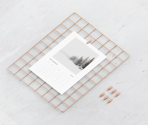 Squared Metal Support For Calendar Mock-Up Psd