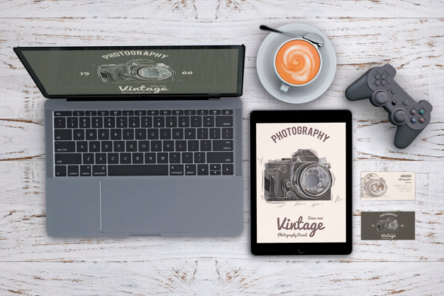 Stationery Mockup From Above With Photography Concept Psd