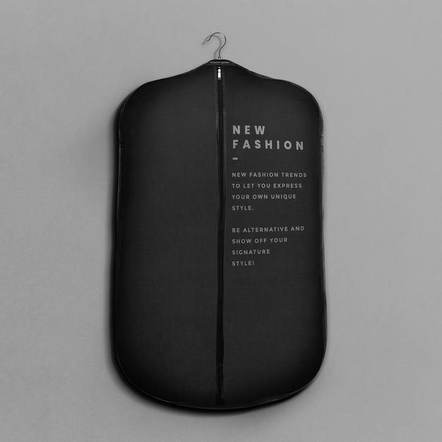 Suit Cover Bag Mockup In Black Color Psd