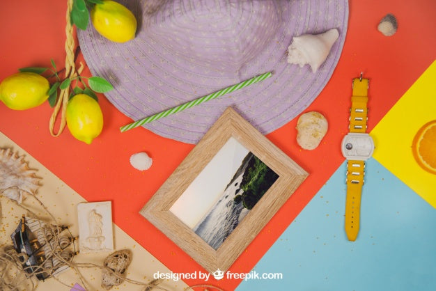 Summer Concept With Frame And Summer Elements Psd
