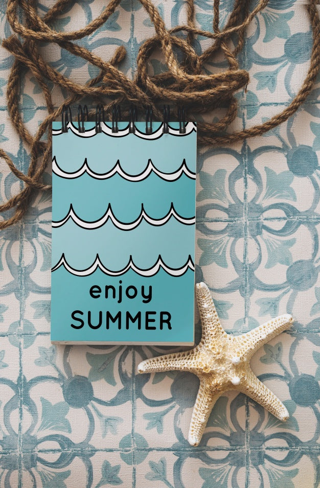 Summer Mockup With Notepad Psd