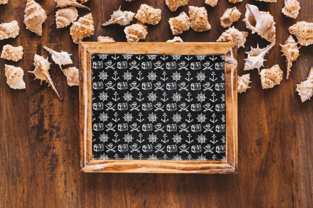 Summer Mockup With Slate And Shells Psd