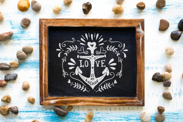 Summer Mockup With Slate And Stones Psd