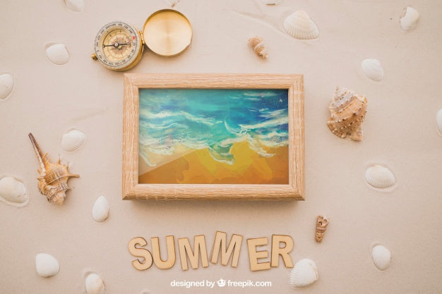 Summer Theme With Compass And Frame Psd