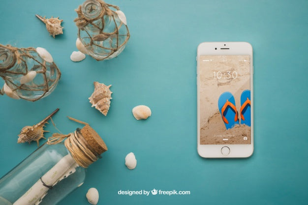 Summer Theme With Smartphone Psd