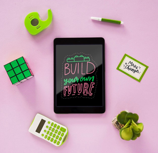 Table On Desk With Positive Message Psd