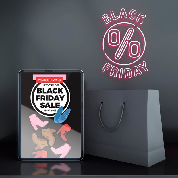 Tablet Mock-Up Next To Shopping Bag Psd