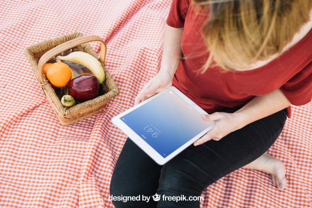 Tablet Mockup And Picnic Basket Psd