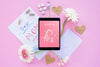 Tablet Mockup With Flat Lay Mothers Day Composition Psd