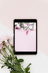 Tablet Mockup With Flowers Psd