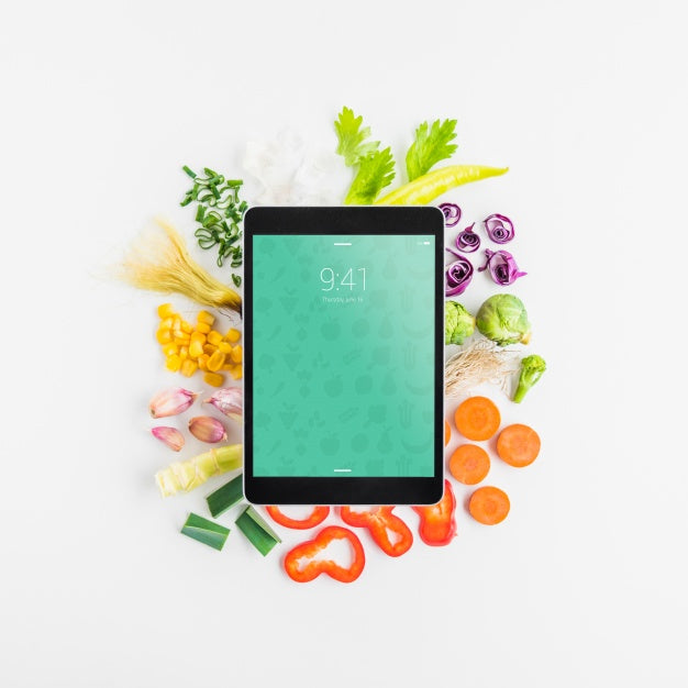 Tablet Mockup With Healthy Food Concept Psd