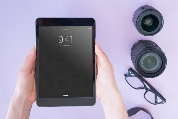 Tablet Mockup With Photography Concept Psd