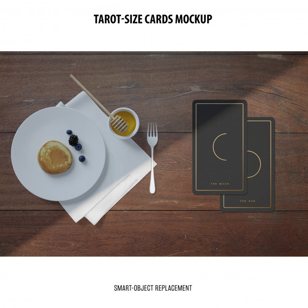 Tarot Card With Foil Stamping Mockup Psd