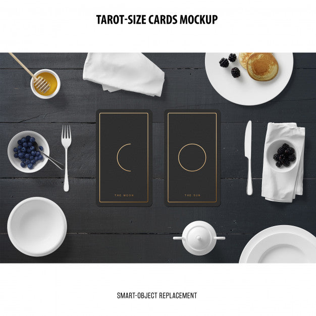 Tarot Card With Foil Stamping Mockup Psd