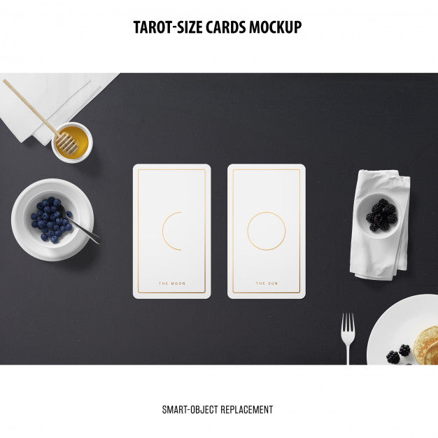 Tarot Card With Foil Stamping Mockup Psd