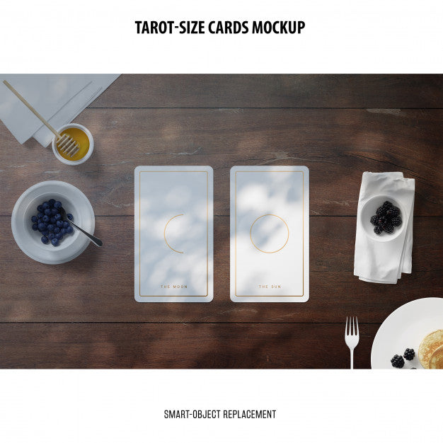 Tarot Card With Foil Stamping Mockup Psd