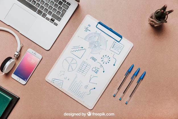 Technology Mockup With Clipboard Psd