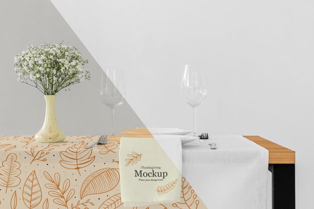Thanksgiving Dinner Table Arrangement With Glasses Psd