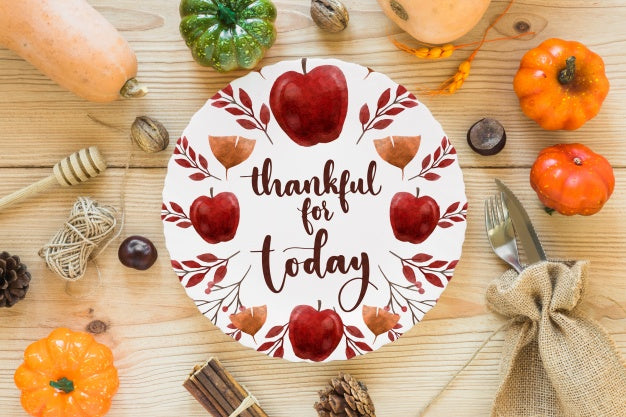 Thanksgiving Mockup With Cover Or Paper Psd