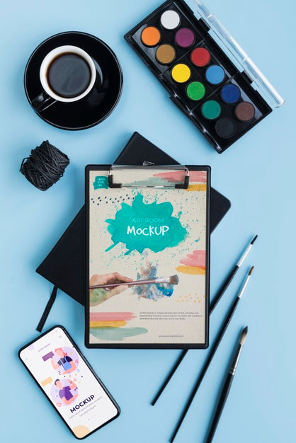 Top View Acrylic Palette And Brushes Psd