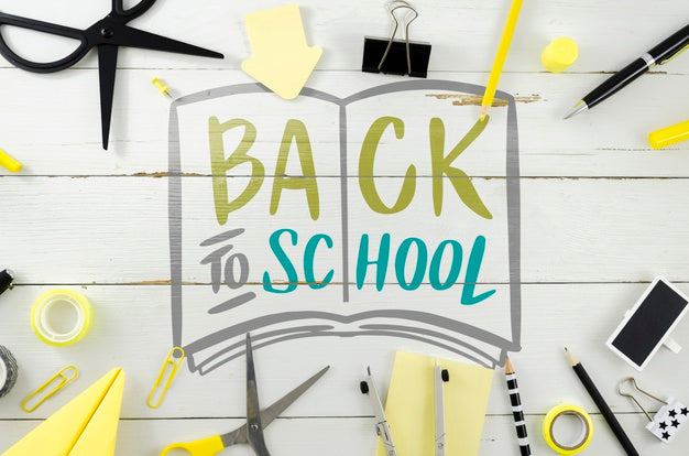 Top View Back To School With Wooden Background Psd