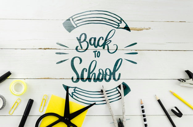 Top View Back To School With Wooden Background Psd