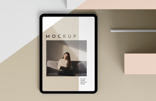 Top View Modern Tablet Mock-Up With Pen Psd