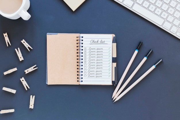 Top View Notepad With To Do List On The Desk Psd