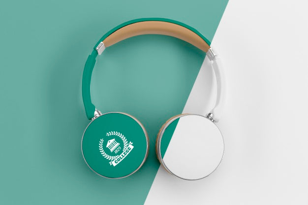 Top View Of Back To School Headphones Psd