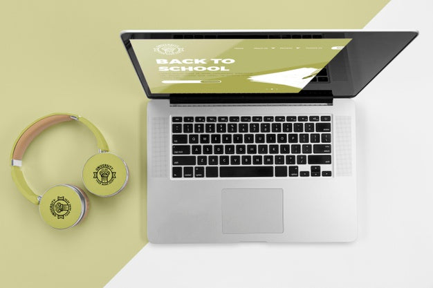 Top View Of Back To School Headphones With Laptop Psd