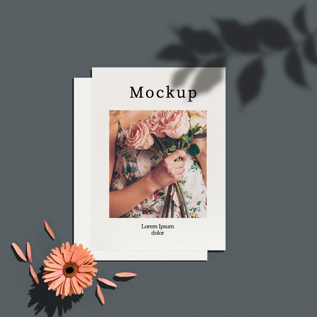 Top View Of Card With Leaves Shadow And Flower Psd