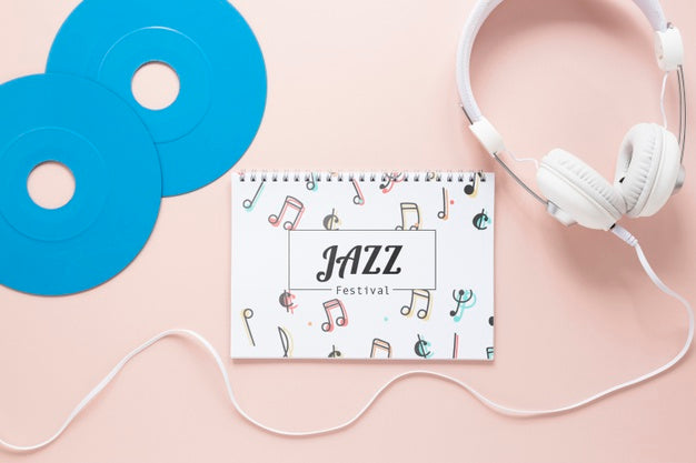 Top View Of Earphones On Plain Background Psd